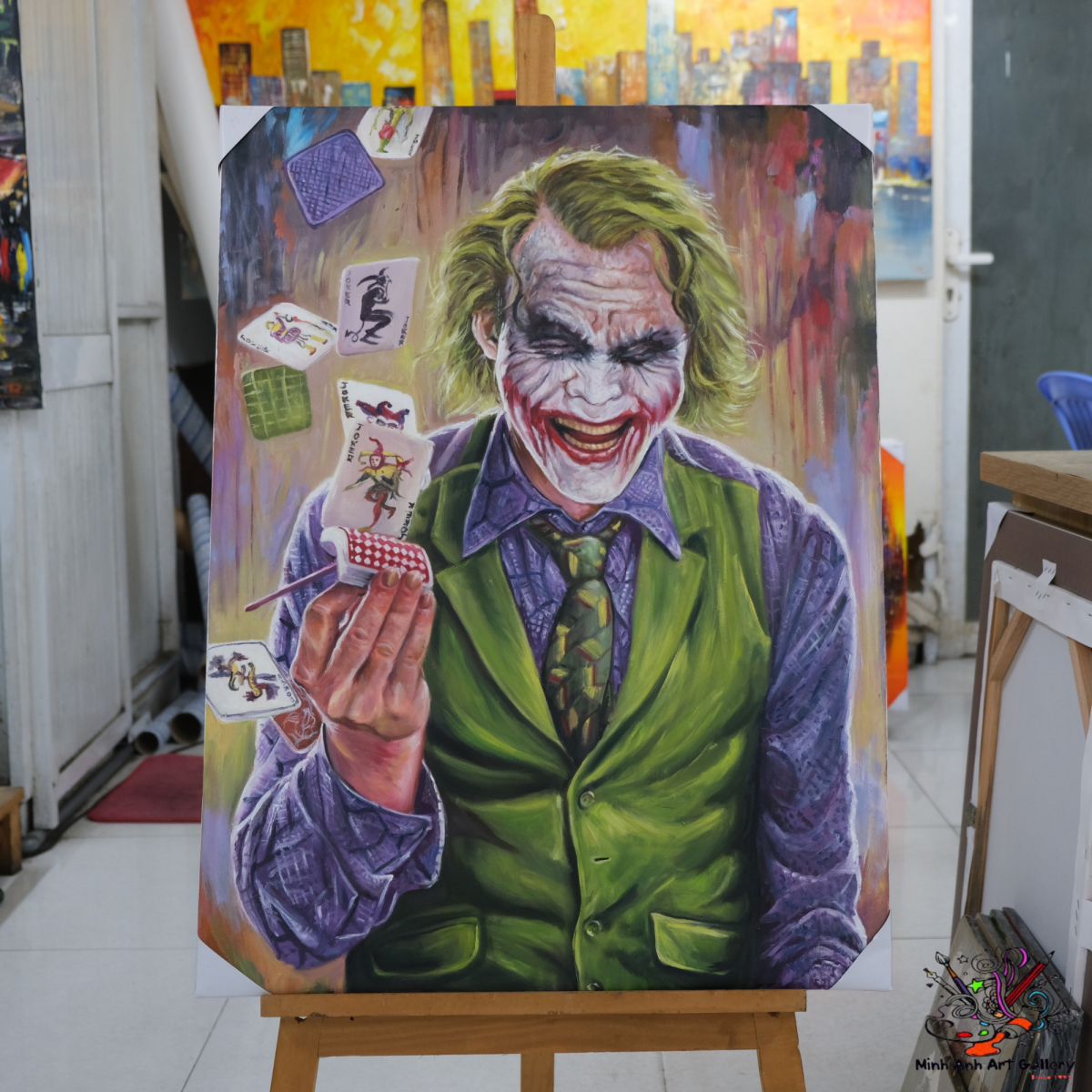 Creating an Immersive Room for Your Art Gallery Collection Tour