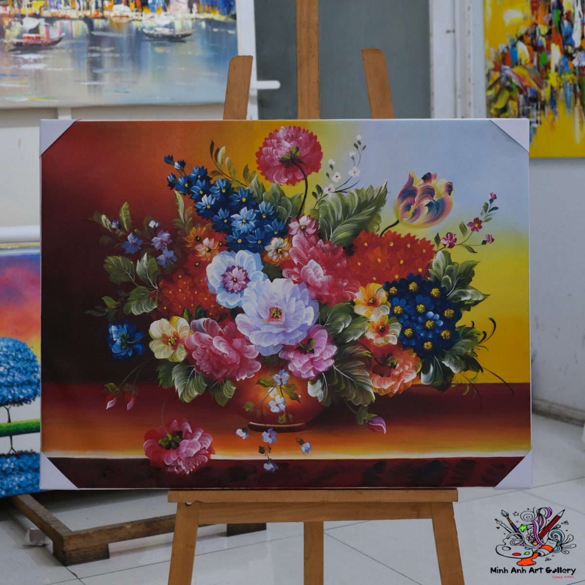 How to Curate a Monthly Rotating Art Collection Gallery at Home