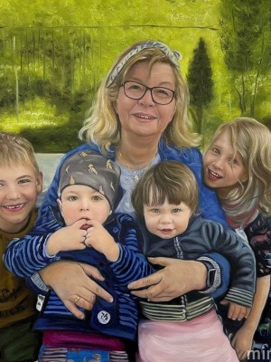 Grandmother and Grandchildren Portrait – A Legacy of Love in Oil